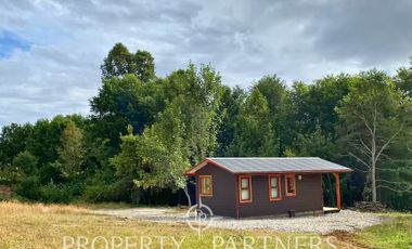 Cabaña full equipada en parcela con bosque y sendero privado