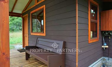 Cabaña full equipada en parcela con bosque y sendero privado