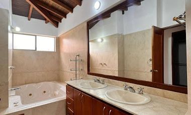 ARRIENDO de CASAS en MedellÃ­n