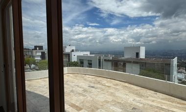 Renta departamento de 146m2 a estrenar en San Isidro - Vista Grande
