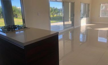 Linda casa en La Horqueta