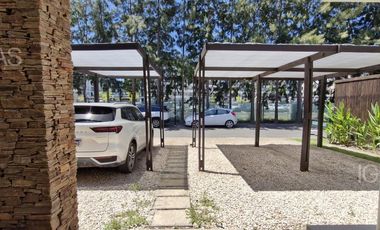 Departamento en alquiler con jardín en El Sendero, Nordelta