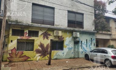 2 DEPOSITOS en 3 plantas sobre lote   DE  10  X  35 EN VENTA  ZONA  INDUSTRIAL