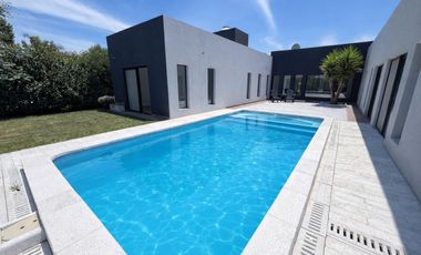 Casa BARRIO SANTA RITA CANNING