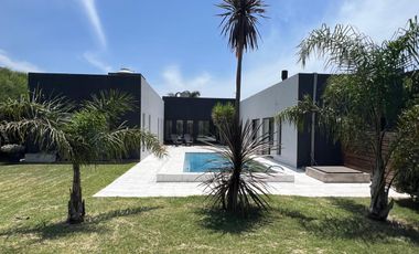 Casa BARRIO SANTA RITA CANNING