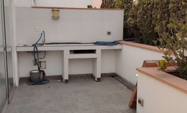 Venta de Duplex con cochera doble en Surco