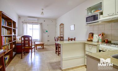 Dúplex en venta en Munro, 2 amb con cochera, patio y terraza