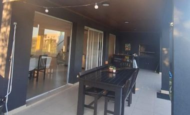 Casa en El Canton - Norte