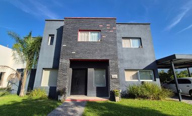 Casa en El Canton - Norte