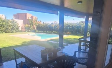 Casa en El Canton - Norte