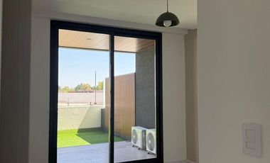 DEPARTAMENTO ALQUILER VIAVENTO en PLANTA BAJA CON JARDIN