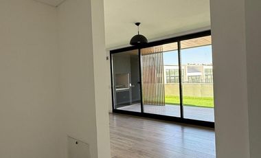 DEPARTAMENTO ALQUILER VIAVENTO en PLANTA BAJA CON JARDIN