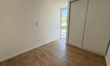 Duplex en venta de 4 ambientes con cochera, piscina y parrilla - Villa Ballester