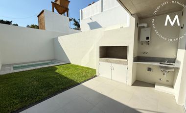 Duplex en venta de 4 ambientes con cochera, piscina y parrilla - Villa Ballester