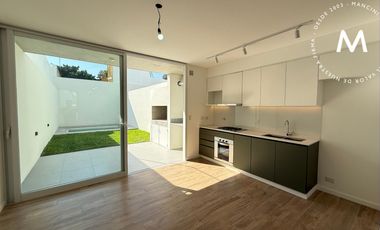 Duplex en venta de 4 ambientes con cochera, piscina y parrilla - Villa Ballester