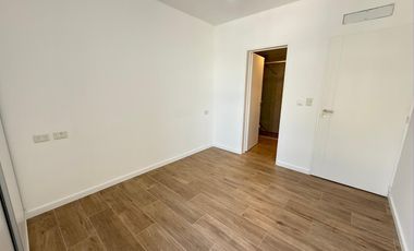 Duplex en venta de 4 ambientes con cochera, piscina y parrilla - Villa Ballester