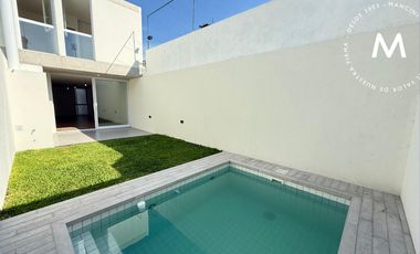 Duplex en venta de 4 ambientes con cochera, piscina y parrilla - Villa Ballester