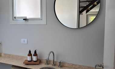 Triplex En Milberg Town con galería, patio y parrilla!