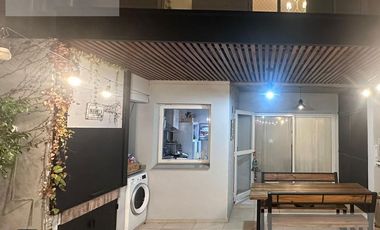 Triplex En Milberg Town con galería, patio y parrilla!