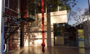 HERMOSA Casa de 320 m2/ Excelente vista al bosque/ Amenities/ Sup. 2500 m2/ Parque Las Naciones