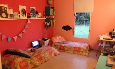 HERMOSA Casa de 320 m2/ Excelente vista al bosque/ Amenities/ Sup. 2500 m2/ Parque Las Naciones