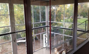 HERMOSA Casa de 320 m2/ Excelente vista al bosque/ Amenities/ Sup. 2500 m2/ Parque Las Naciones