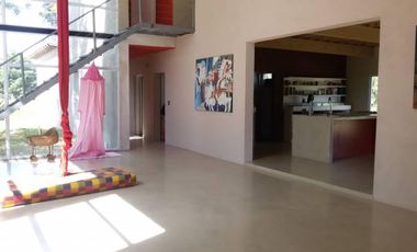 HERMOSA Casa de 320 m2/ Excelente vista al bosque/ Amenities/ Sup. 2500 m2/ Parque Las Naciones