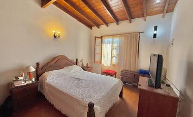 Importante propiedad en Mar de Cobo, sobre 2 lotes y a 150 metros del mar. APTA CREDITO