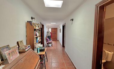 Importante propiedad en Mar de Cobo, sobre 2 lotes y a 150 metros del mar. APTA CREDITO