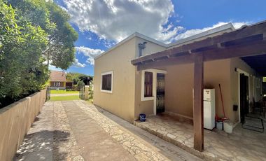 Importante propiedad en Mar de Cobo, sobre 2 lotes y a 150 metros del mar. APTA CREDITO