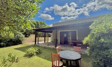 Importante propiedad en Mar de Cobo, sobre 2 lotes y a 150 metros del mar. APTA CREDITO