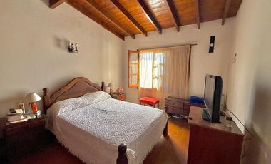 Importante propiedad en Mar de Cobo, sobre 2 lotes y a 150 metros del mar. APTA CREDITO