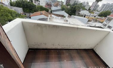 Alquiler de  departamento 2 ambientes con balcón en Wilde