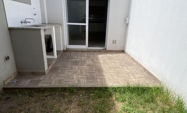 Venta, Departamento, 2 Ambientes, Villa Luzuriaga, Patio