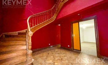 Local Comercial Peatonal Florida 900 RETIRO Edificio Corporativo en Block en 3 Plantas