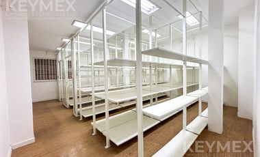 Local Comercial Peatonal Florida 900 RETIRO Edificio Corporativo en Block en 3 Plantas