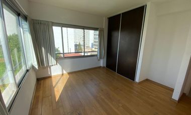 Departamento en venta con cochera en La Plata