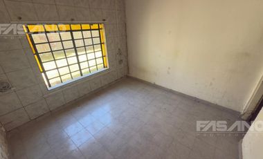 ALQUILER - LOCAL USO COMERCIAL O PROFESIONAL EN SAN ANDRES A METROS DE LA PLAZA ALEM