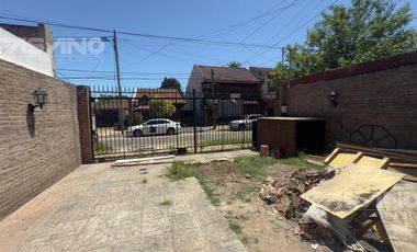 ALQUILER - LOCAL USO COMERCIAL O PROFESIONAL EN SAN ANDRES A METROS DE LA PLAZA ALEM