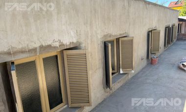 ALQUILER - LOCAL USO COMERCIAL O PROFESIONAL EN SAN ANDRES A METROS DE LA PLAZA ALEM