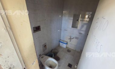 ALQUILER - LOCAL USO COMERCIAL O PROFESIONAL EN SAN ANDRES A METROS DE LA PLAZA ALEM