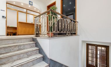 Oficina en venta barrio centro por calle pellegrini amplio luminoso categoria