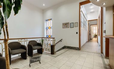 Oficina en venta barrio centro por calle pellegrini amplio luminoso categoria