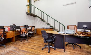 Oficina en venta barrio centro por calle pellegrini amplio luminoso categoria