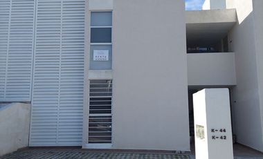 DUPLEX EN RENTA PRIVALIA BIZNAGA PLANTA ALTA