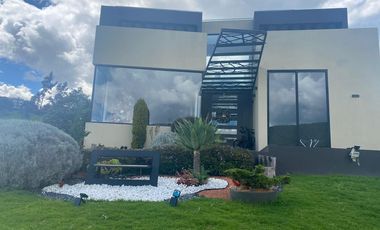 VENTA CASA - Residencia Campestre de Lujo en La Calera