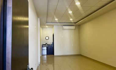 LOCAL COMERCIAL EN VENTA DENTRO DE PLAZA