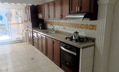 Casa Multifamiliar Ubicación central - 005K