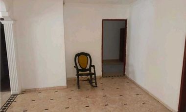 Casa Multifamiliar Ubicación central - 005K