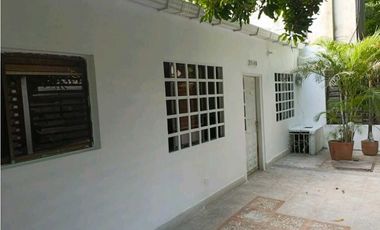 Casa Multifamiliar Ubicación central - 005K